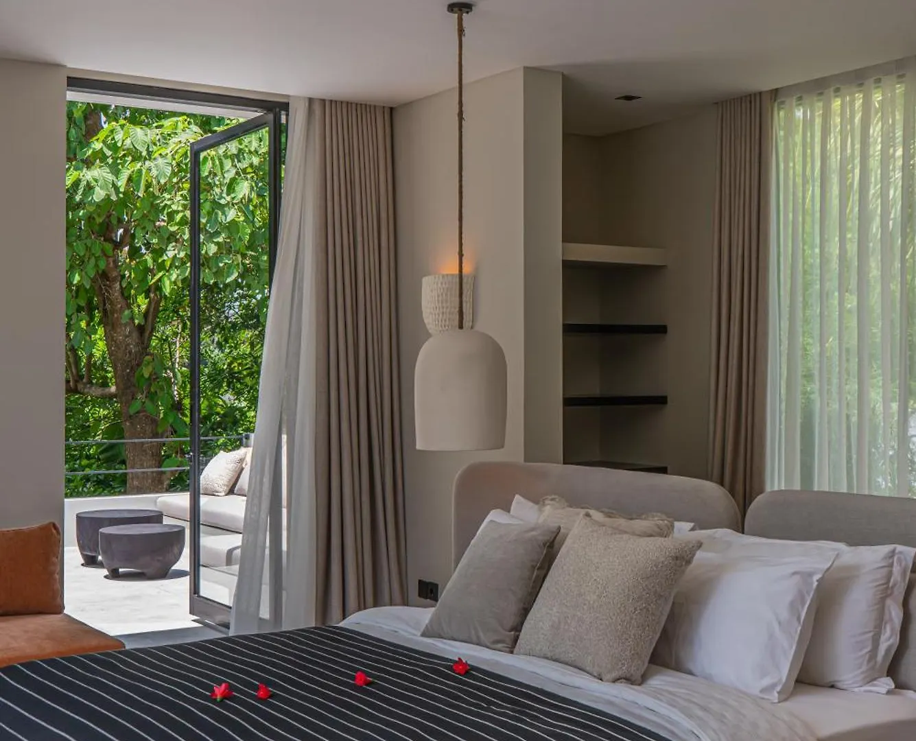 Villa Prana - High End Boutique Style Interior Design 5 Bedroom Villa Canggu