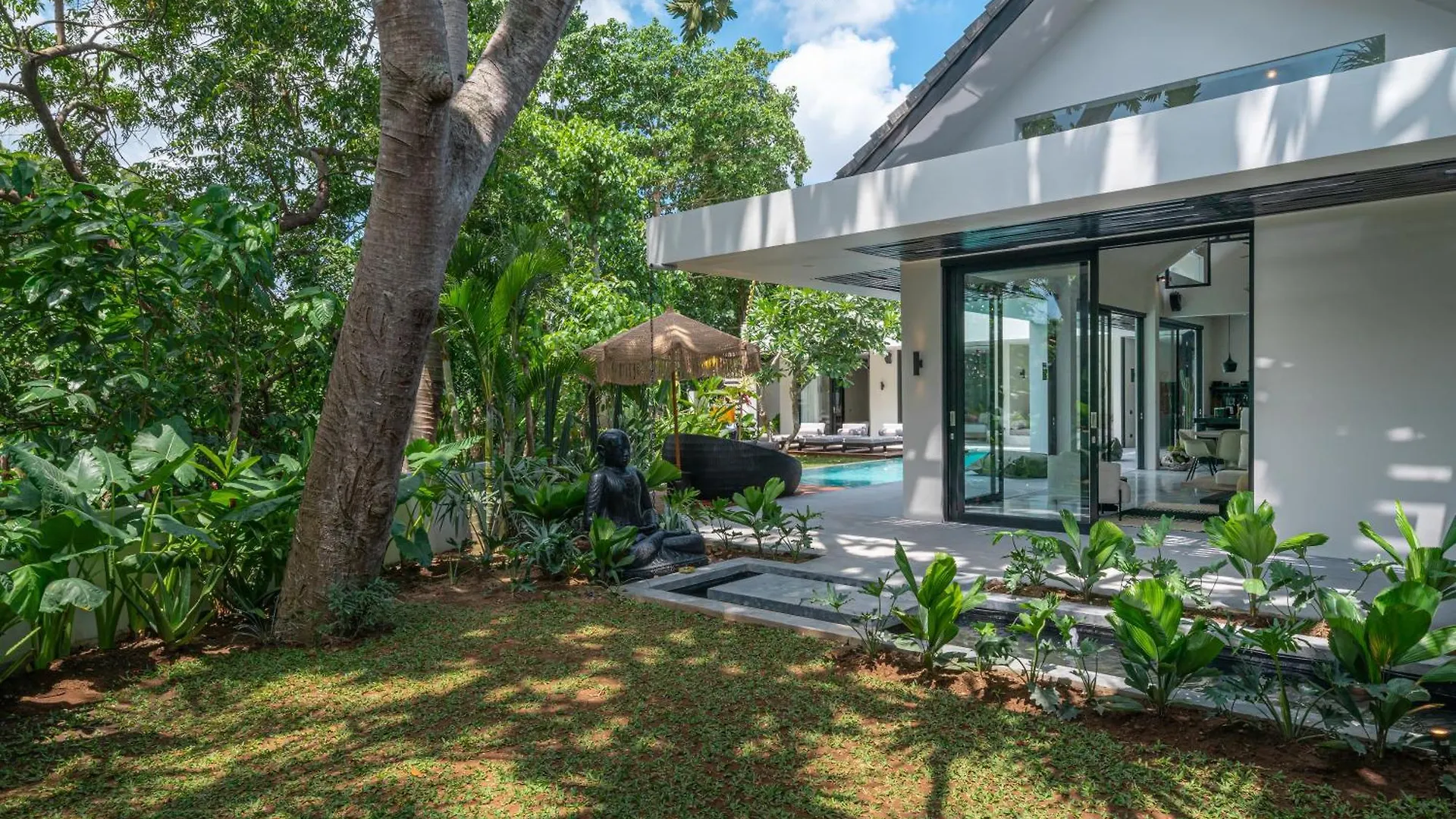 Villa Prana - High End Boutique Style Interior Design 5 Bedroom Villa Canggu  Indonesia