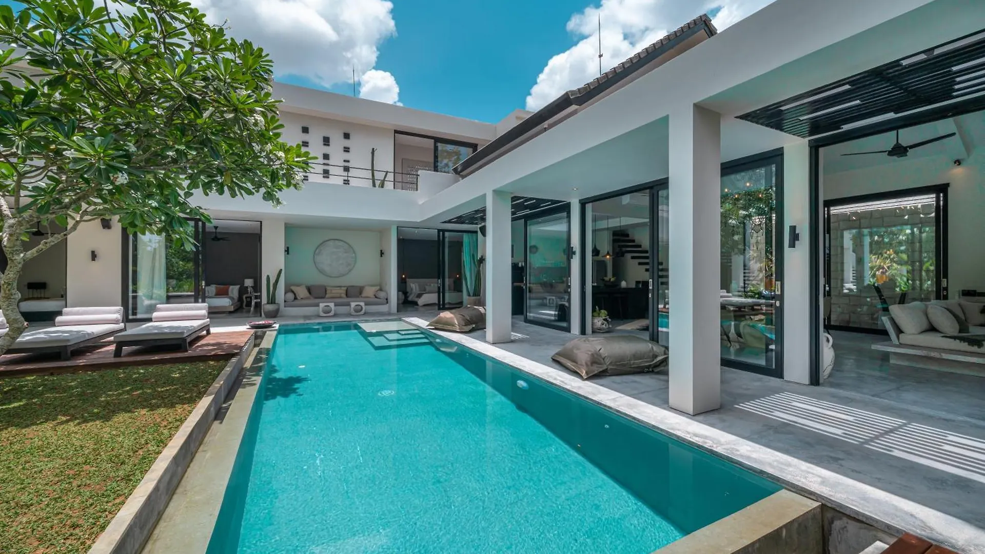 Villa Prana - High End Boutique Style Interior Design 5 Bedroom Villa Canggu  Canggu (Bali)