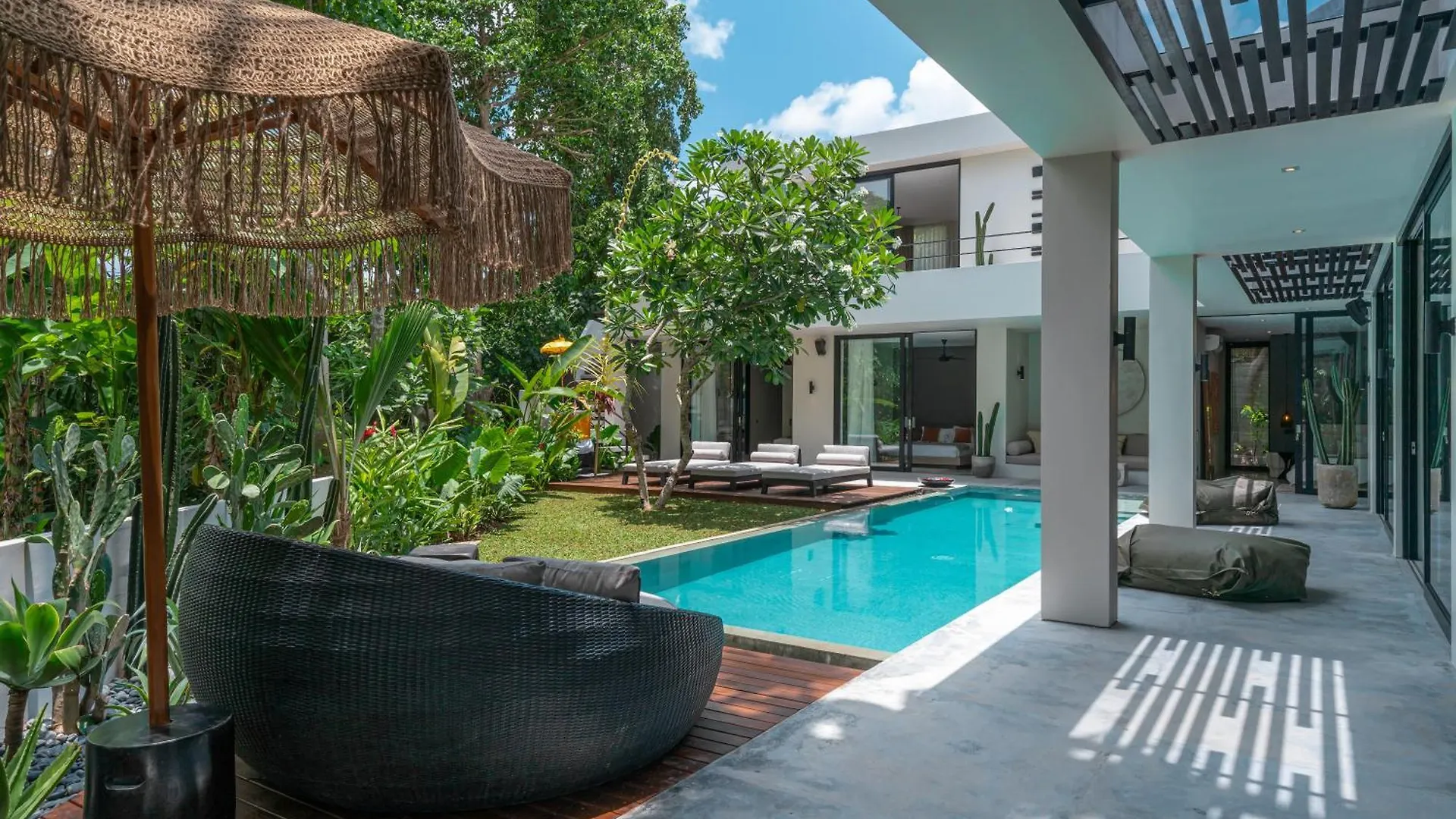 Villa Prana - High End Boutique Style Interior Design 5 Bedroom Villa Canggu
