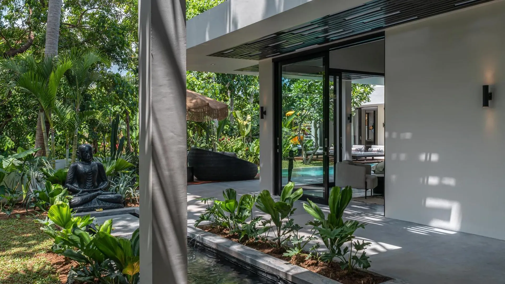 Villa Prana - High End Boutique Style Interior Design 5 Bedroom Villa Canggu   Canggu (Bali)
