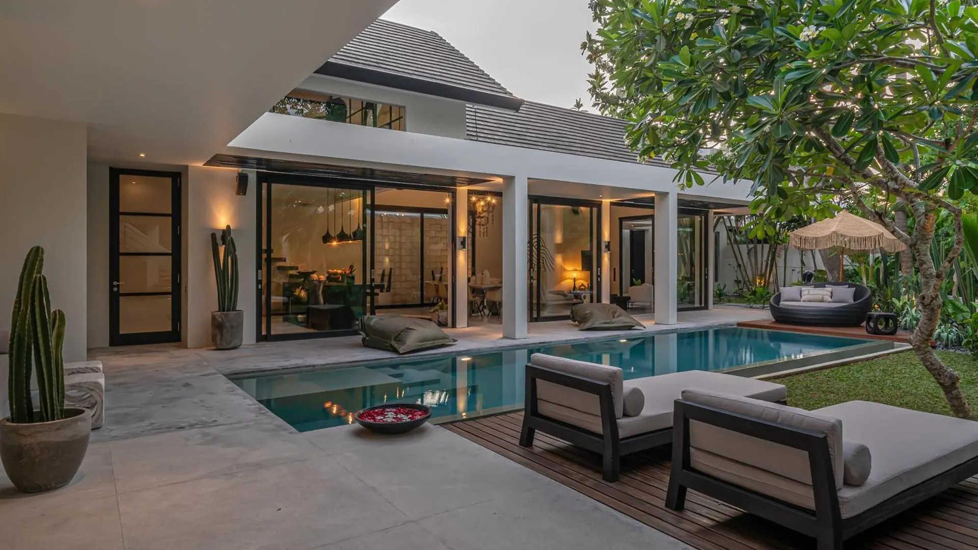 Villa Prana - High End Boutique Style Interior Design 5 Bedroom Villa Canggu