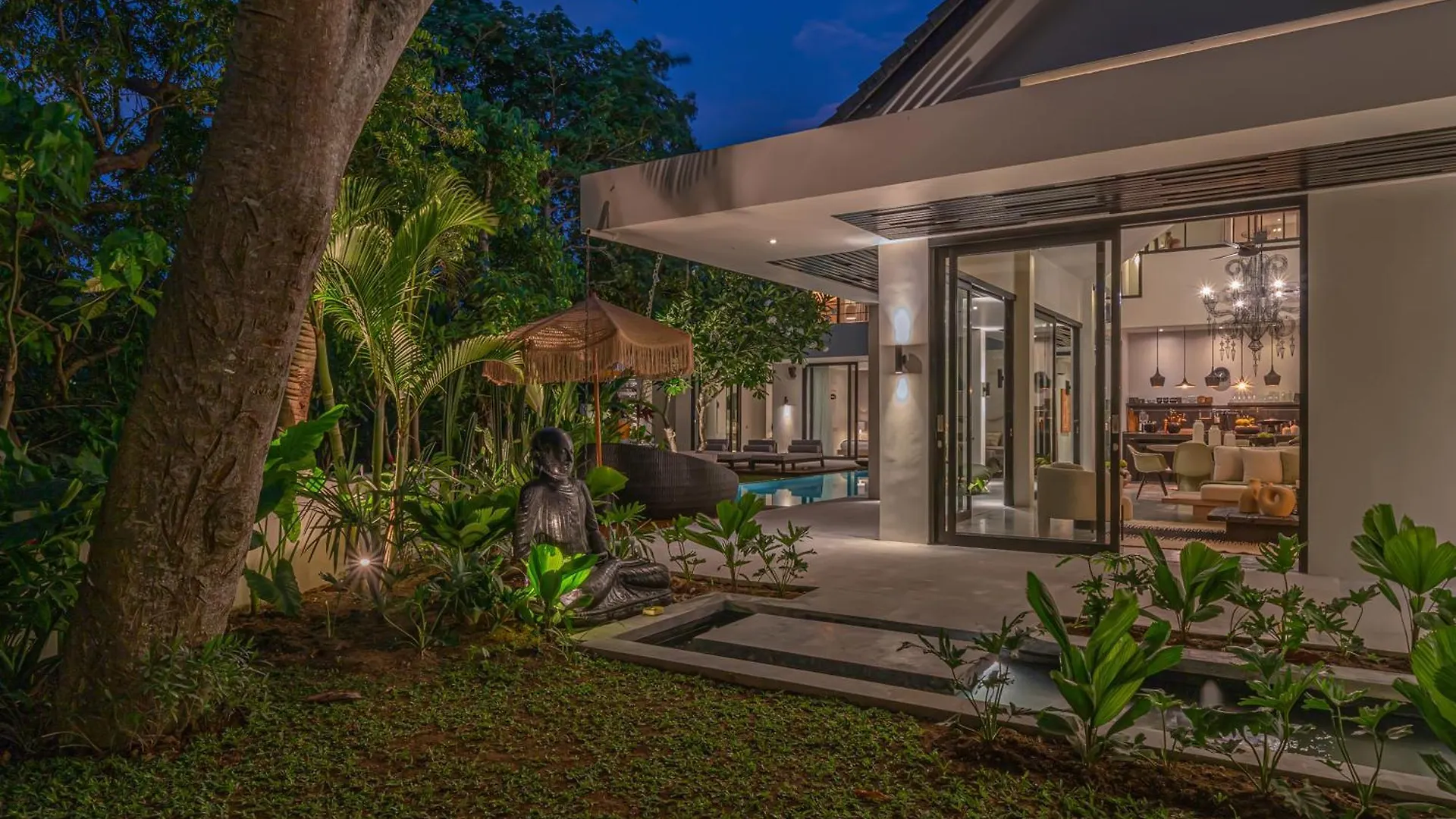 Villa Prana - High End Boutique Style Interior Design 5 Bedroom Villa Canggu