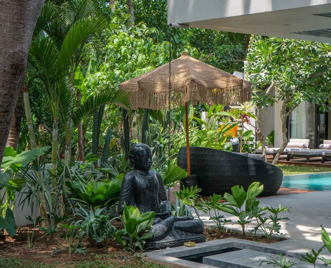 Villa Prana - High End Boutique Style Interior Design 5 Bedroom Villa Canggu  Indonesia