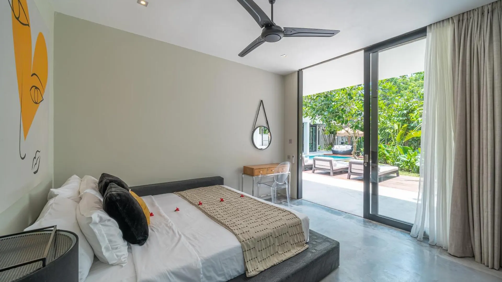 Villa Prana - High End Boutique Style Interior Design 5 Bedroom Villa Canggu