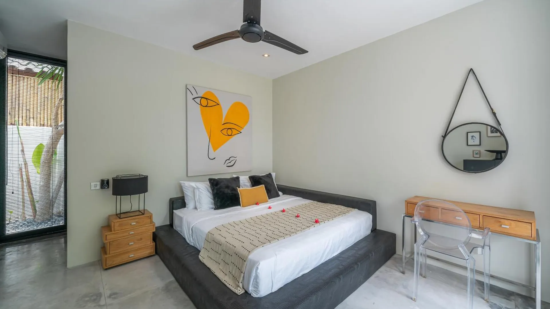 Villa Prana - High End Boutique Style Interior Design 5 Bedroom Villa Canggu   Canggu (Bali)