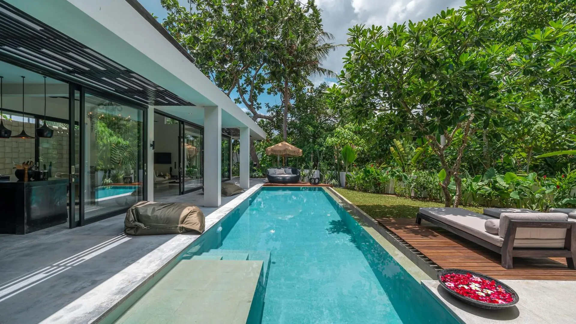 Villa Prana - High End Boutique Style Interior Design 5 Bedroom Villa Canggu  Indonesia