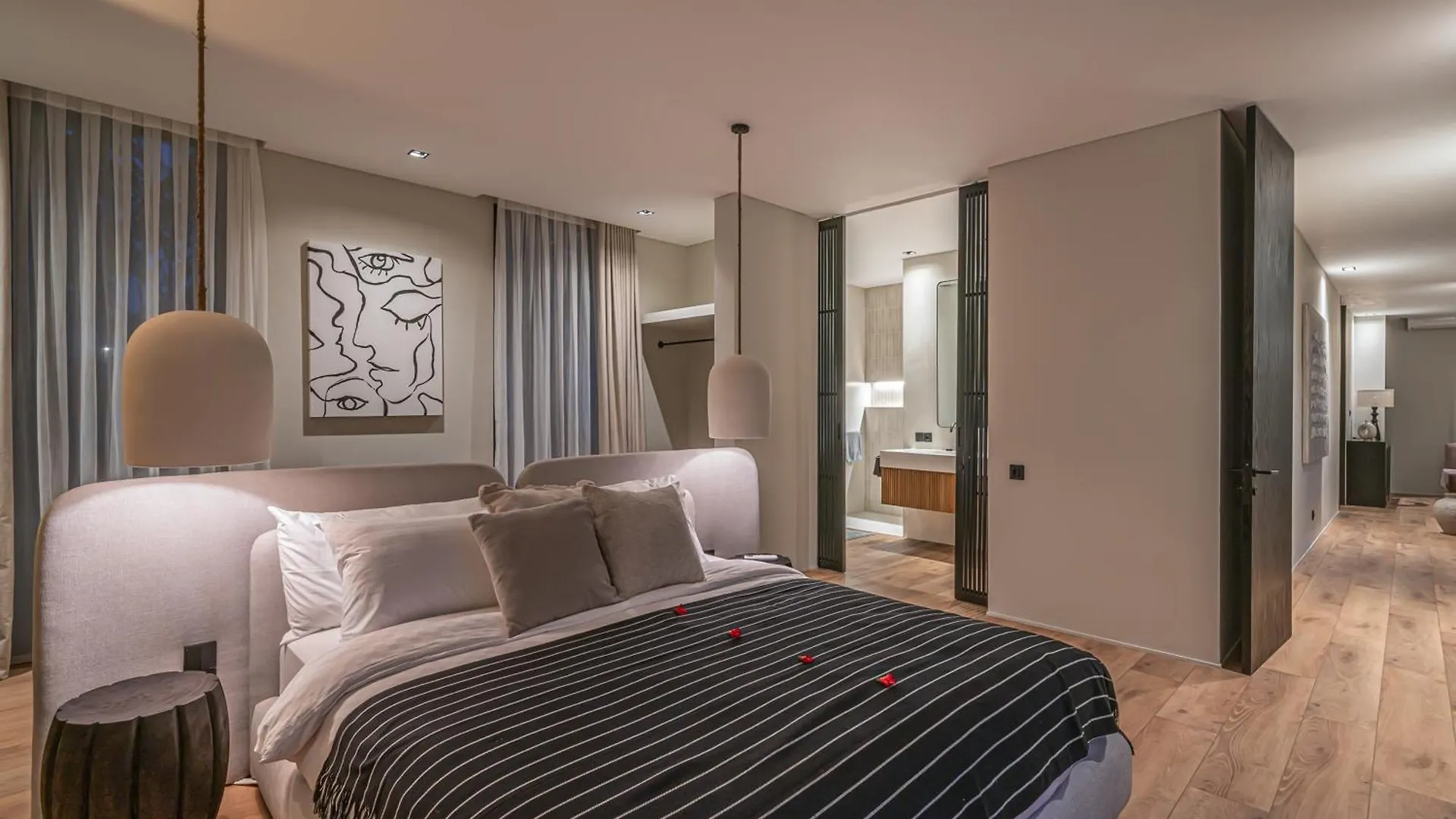 Villa Prana - High End Boutique Style Interior Design 5 Bedroom Villa Canggu