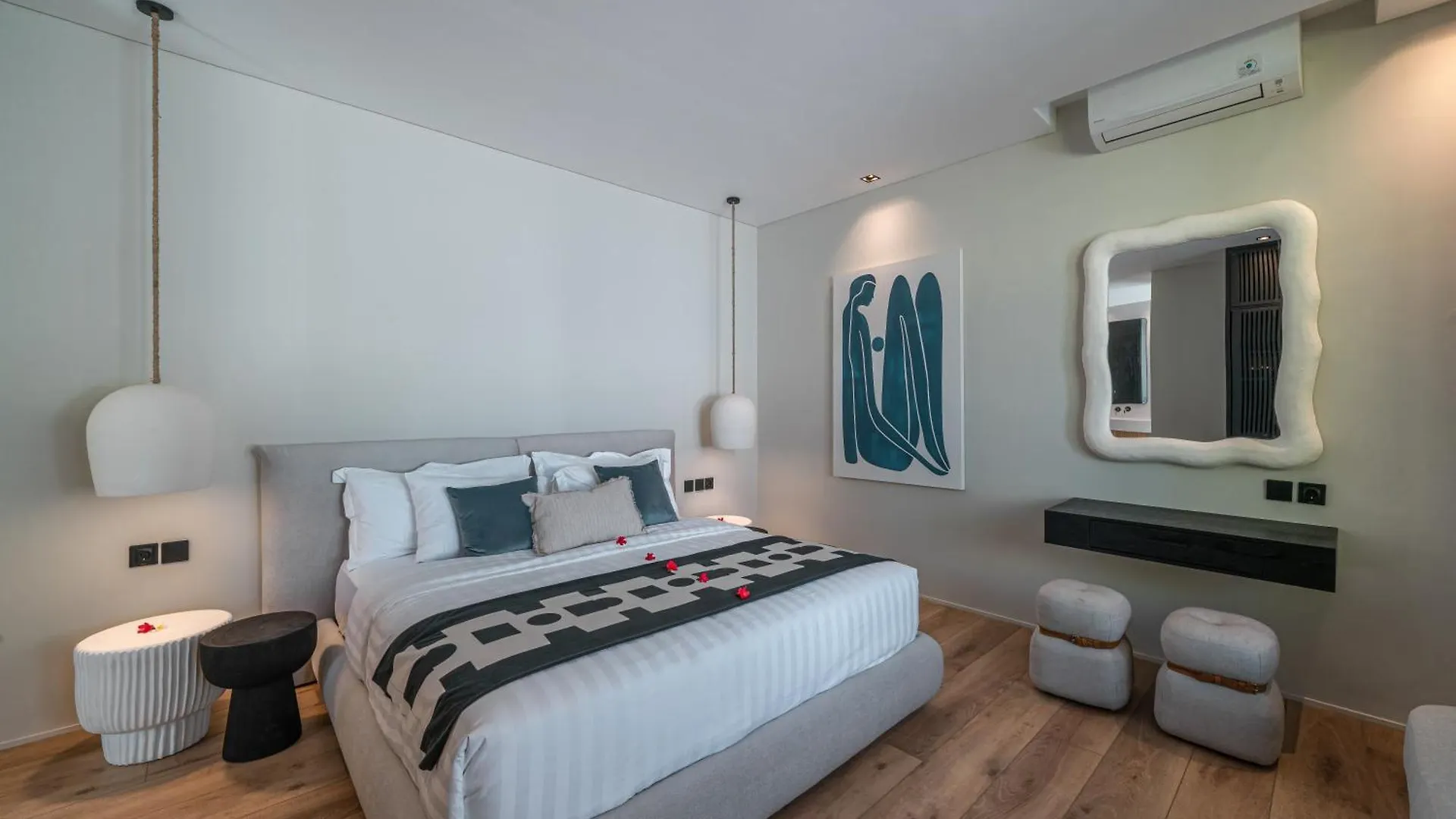 Villa Prana - High End Boutique Style Interior Design 5 Bedroom Villa Canggu  Indonesia