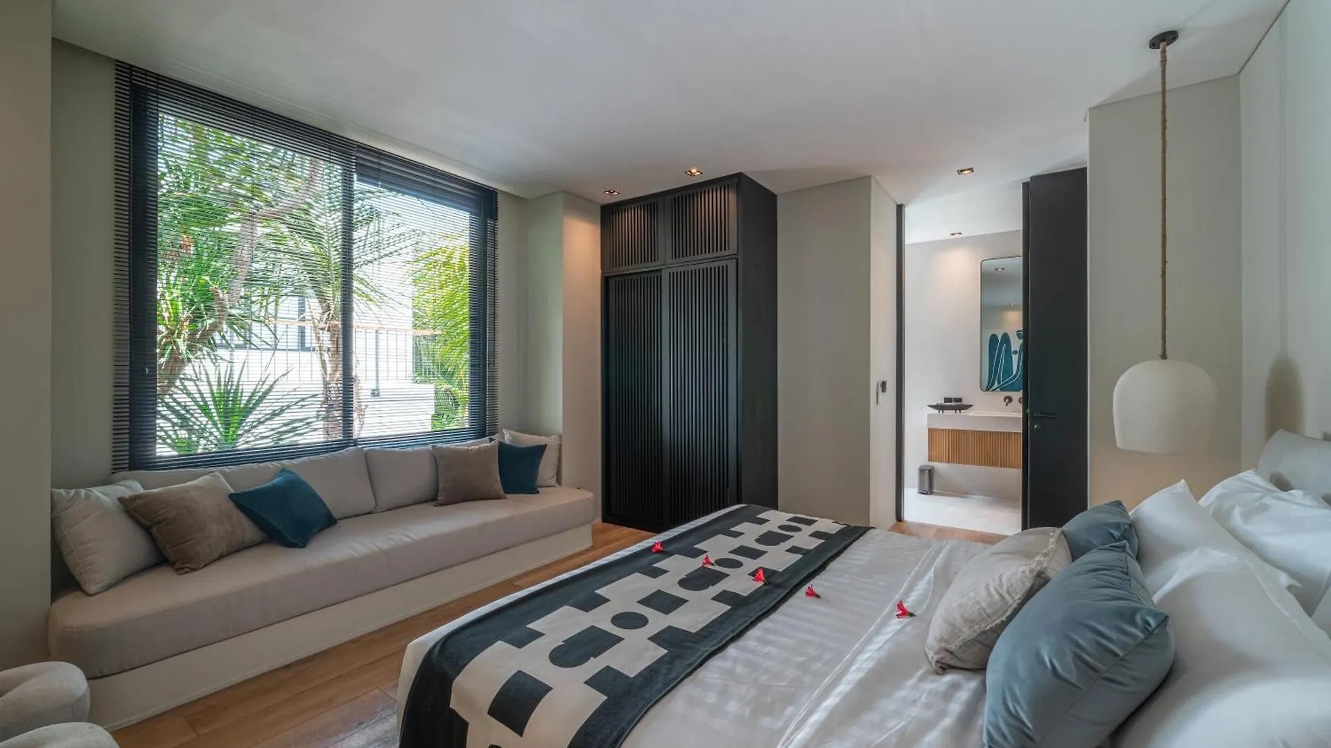 Villa Prana - High End Boutique Style Interior Design 5 Bedroom Villa Canggu  Indonesia