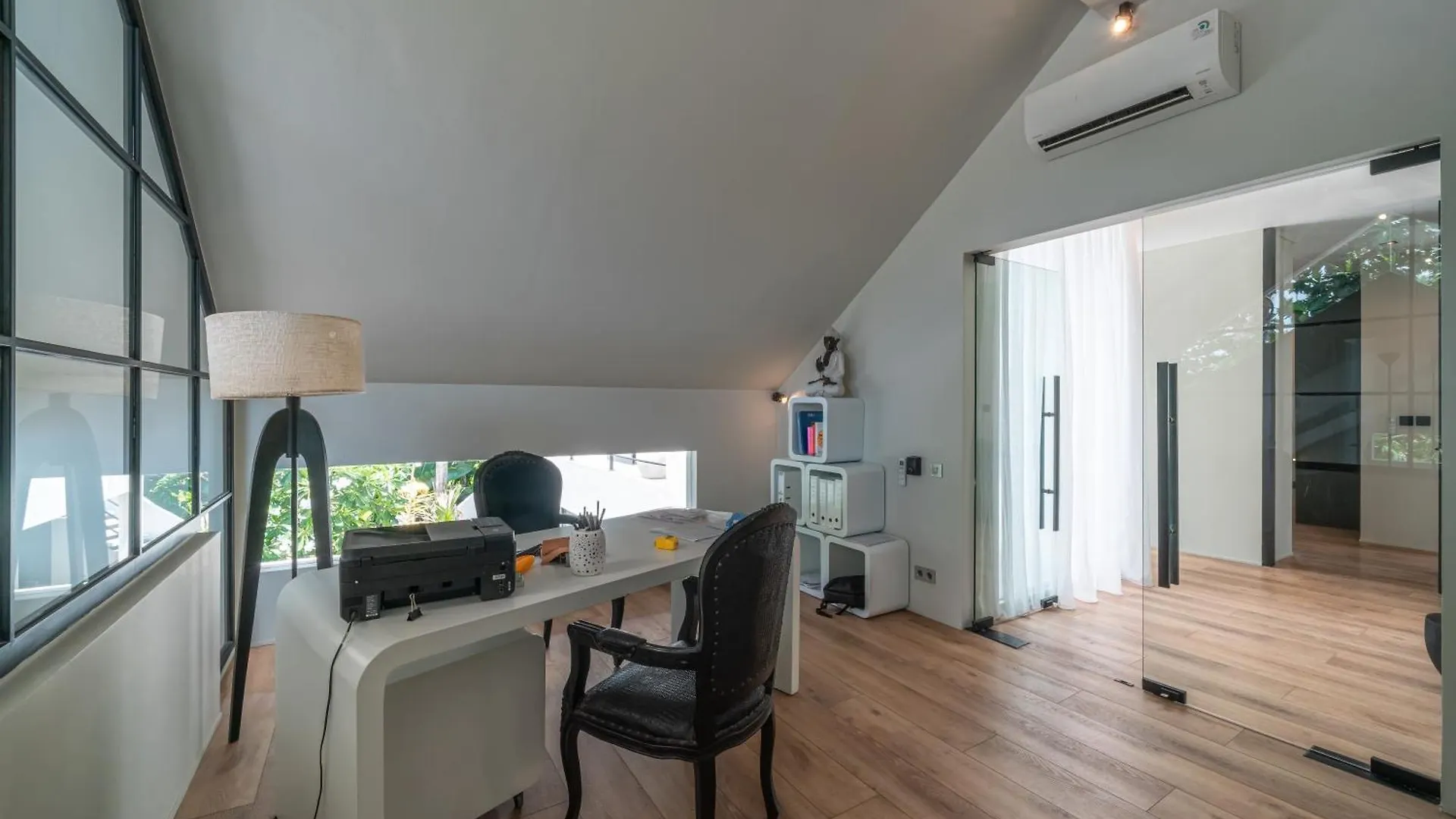 Villa Prana - High End Boutique Style Interior Design 5 Bedroom Villa Canggu  0*, Canggu (Bali)